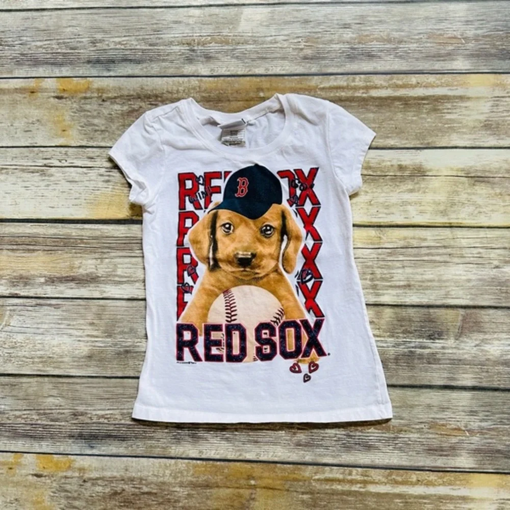 Girls Boston Red Sox puppy t shirt! Size 8